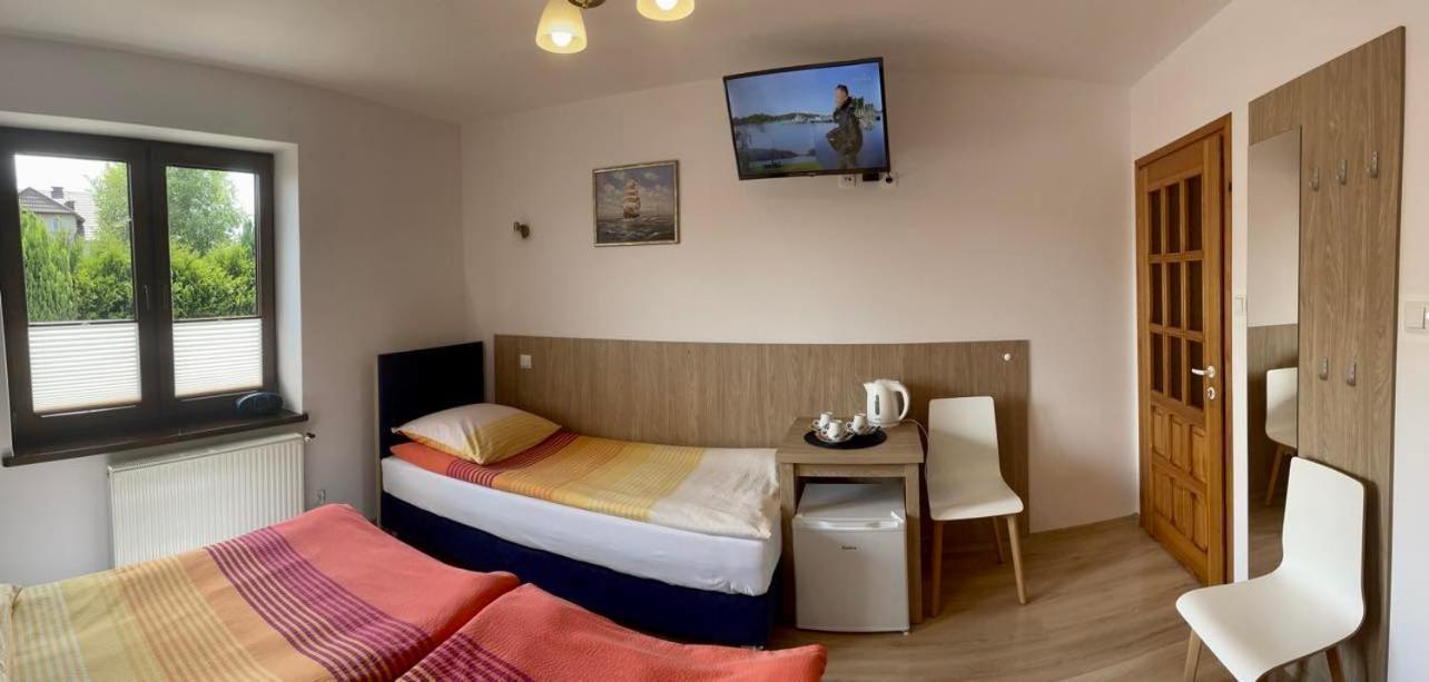 Jantar Hotel Ostrowo  Bagian luar foto